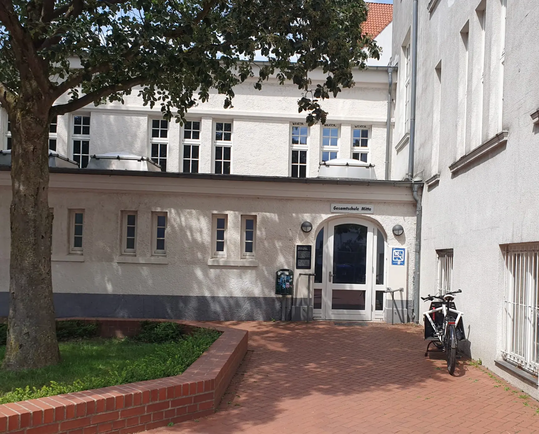 Eingang der Gesamtschule Mitte
